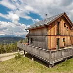 Holiday home 1a Rast - Wandern, Grillen, Traumblick, Indoor Sauna *